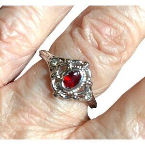 Vtg Style Sterling Silver Ring W/Red Oval Stone, Intricate Filigree Design Sz 9